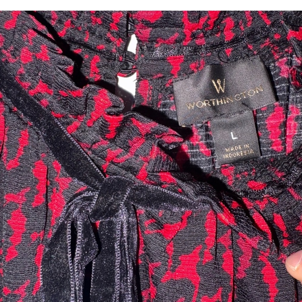 NWT Worthington Cherry Cordial Astor Bow Tie Mock Neck Blouse Size Large - Picture 3 of 9